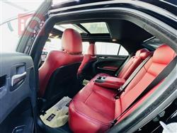 کرایسلەر 300